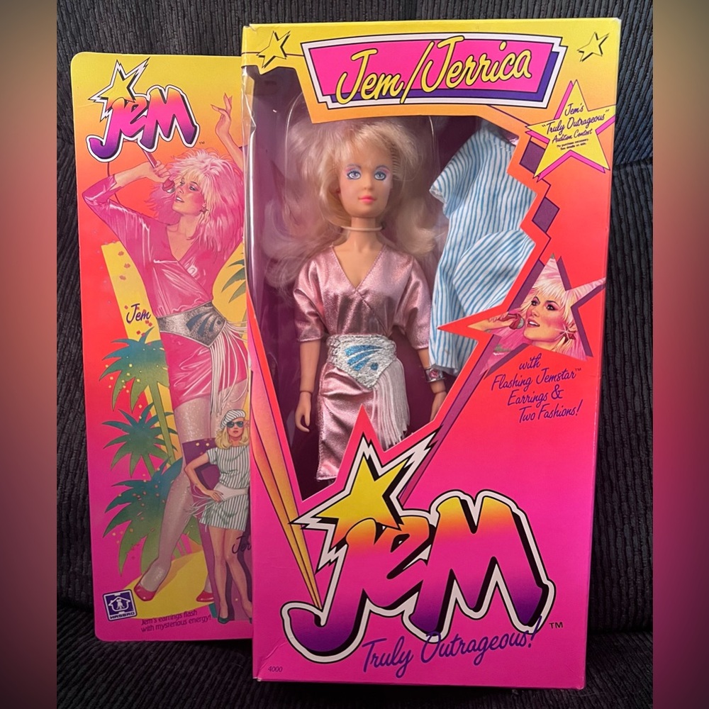Jem And Jerrica Truly Outrageous 1985 Hasboro Doll 4000 Never Removed From Box